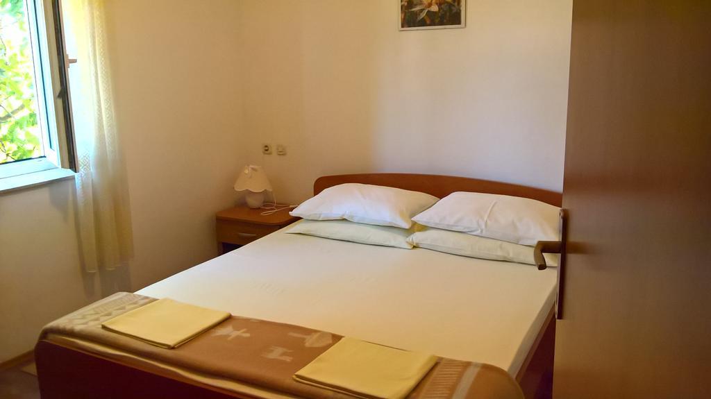 Apartments Krusvina ルン エクステリア 写真