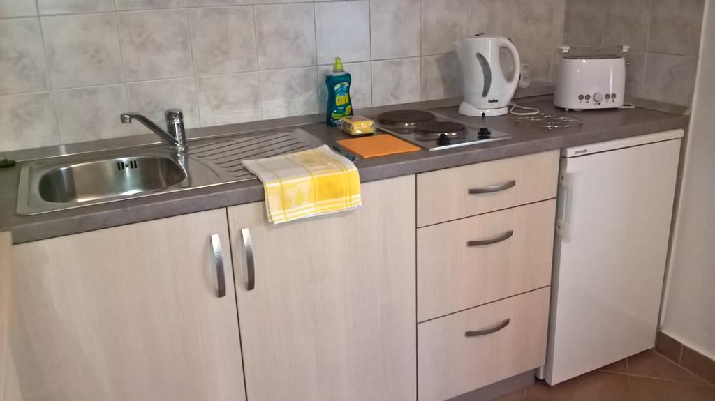 Apartments Krusvina ルン エクステリア 写真